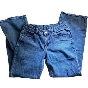 Low Waisted Medium Wash Baggy Jeans